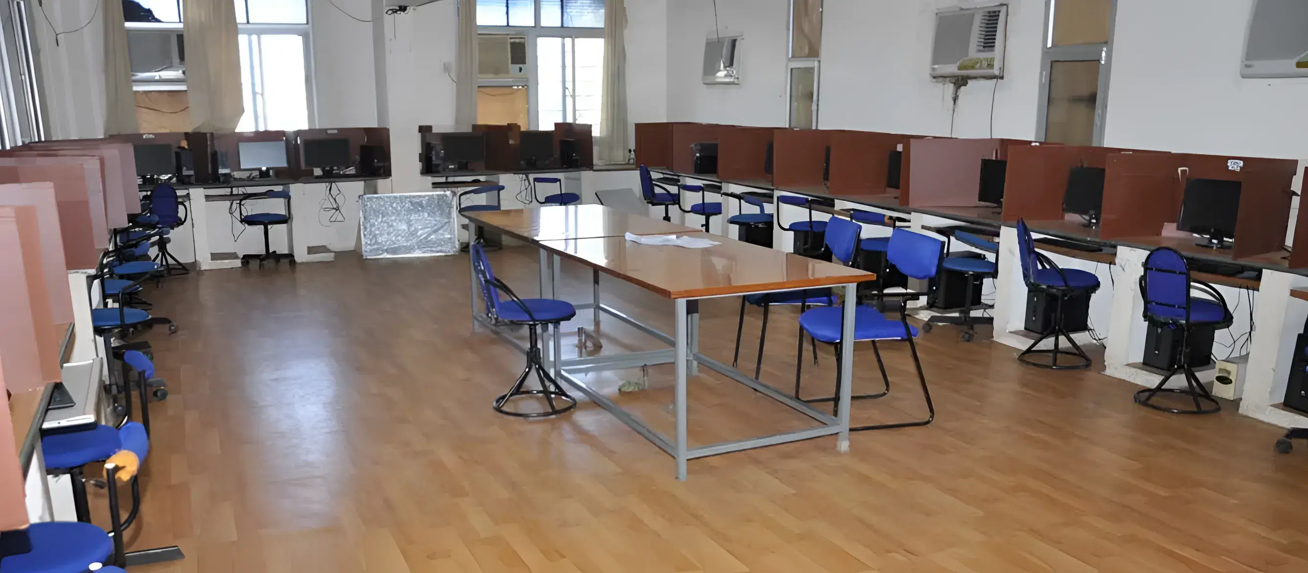 Shri RGP Gujarati Professional Institute Indore library photo 1